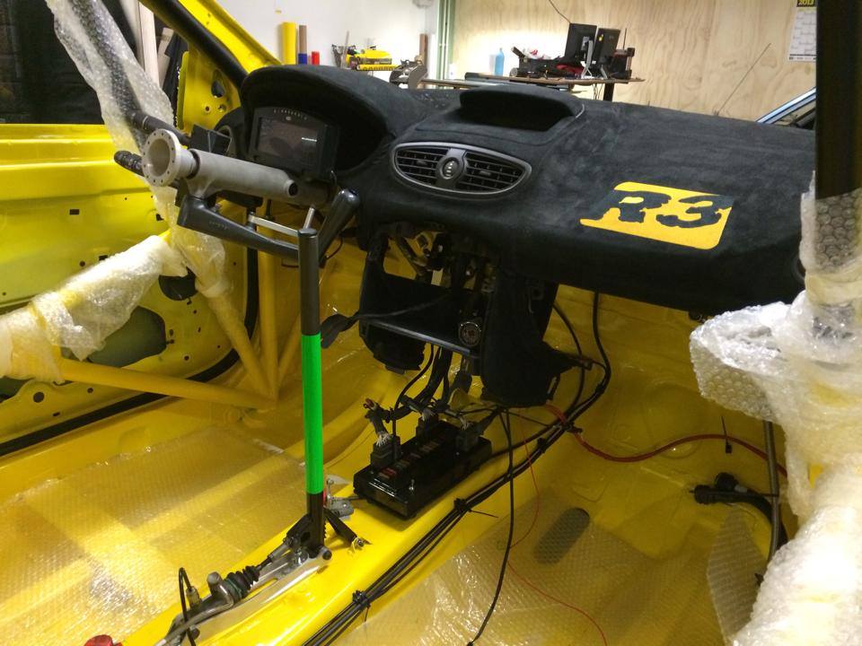Efter Hammers ufrivillige exit i 2013 er bilen nu renoveret til mindste detalje og snart klar igen – vi vender tilbage med mere nyt.